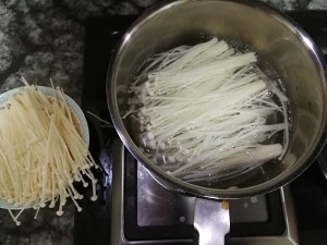 简单易学的酸汤肥牛做法