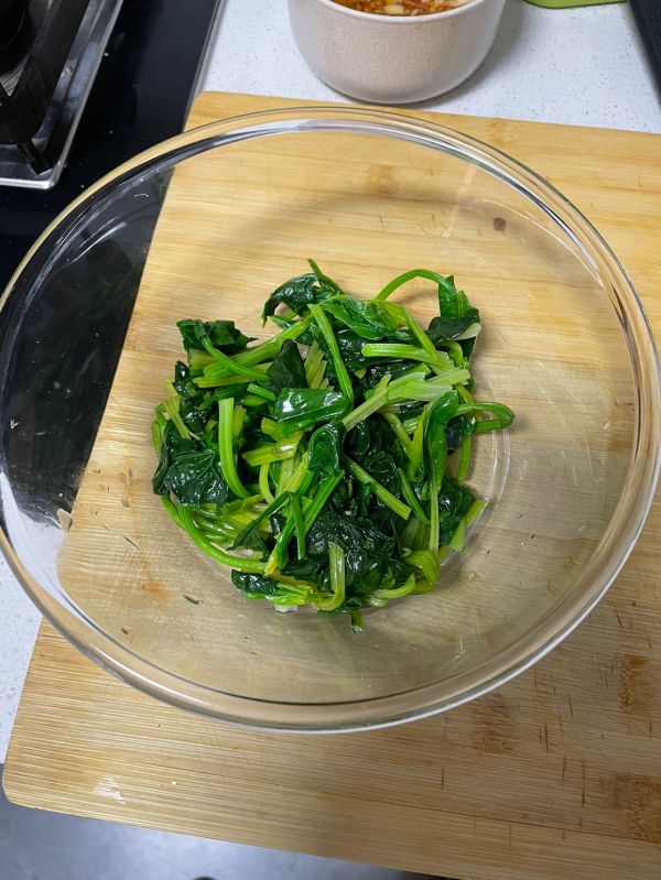 陈醋菠菜花生米