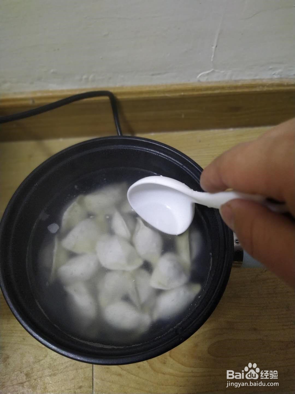 买来散装手工冷冻水饺用沸水还是冷水煮亲测