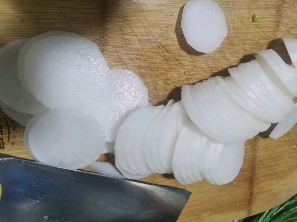 萝卜丝荷包蛋汤