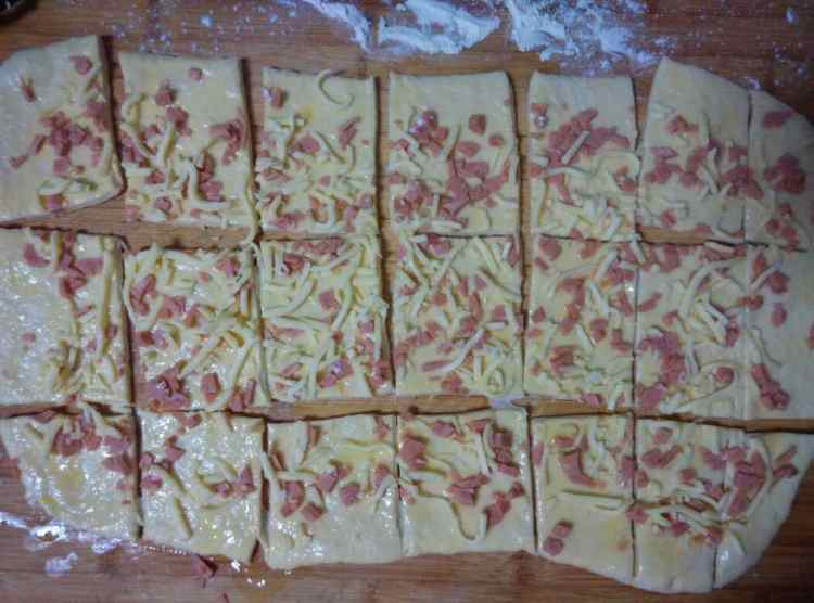 香葱火腿手撕面包的做法，我来教教你