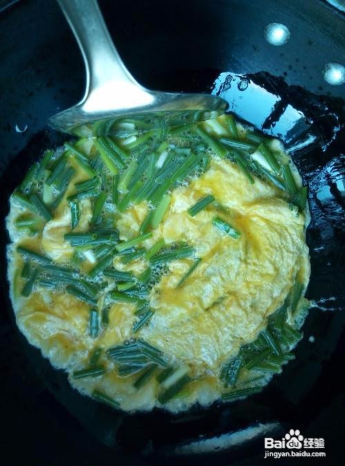 香葱炒鸡蛋的做法。。。。