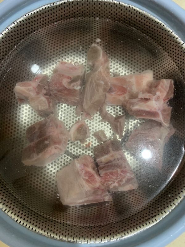 鲍鱼花菇玉竹煲排骨