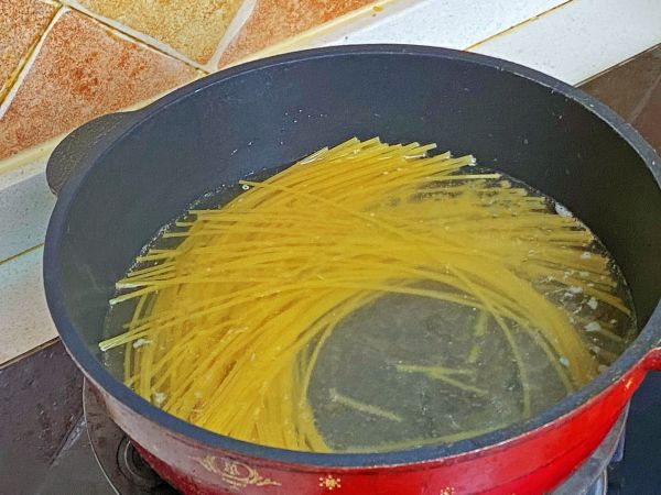 奶油青口贝意面