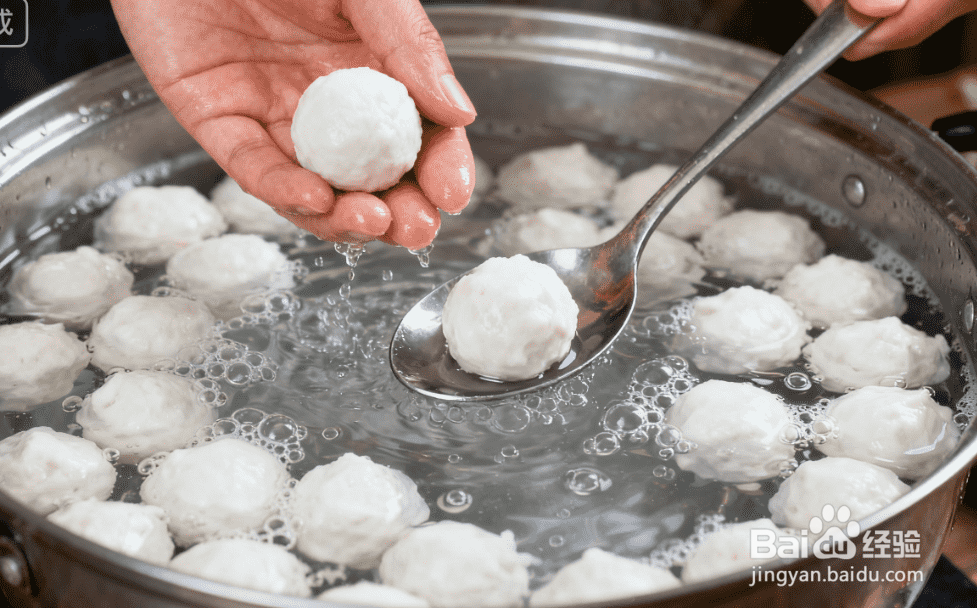 冬瓜丸子汤:丸子 Q 弹,汤清味鲜,冬瓜软烂
