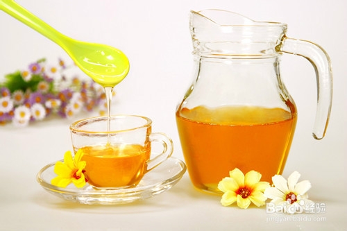 嘴唇干裂怎么办？