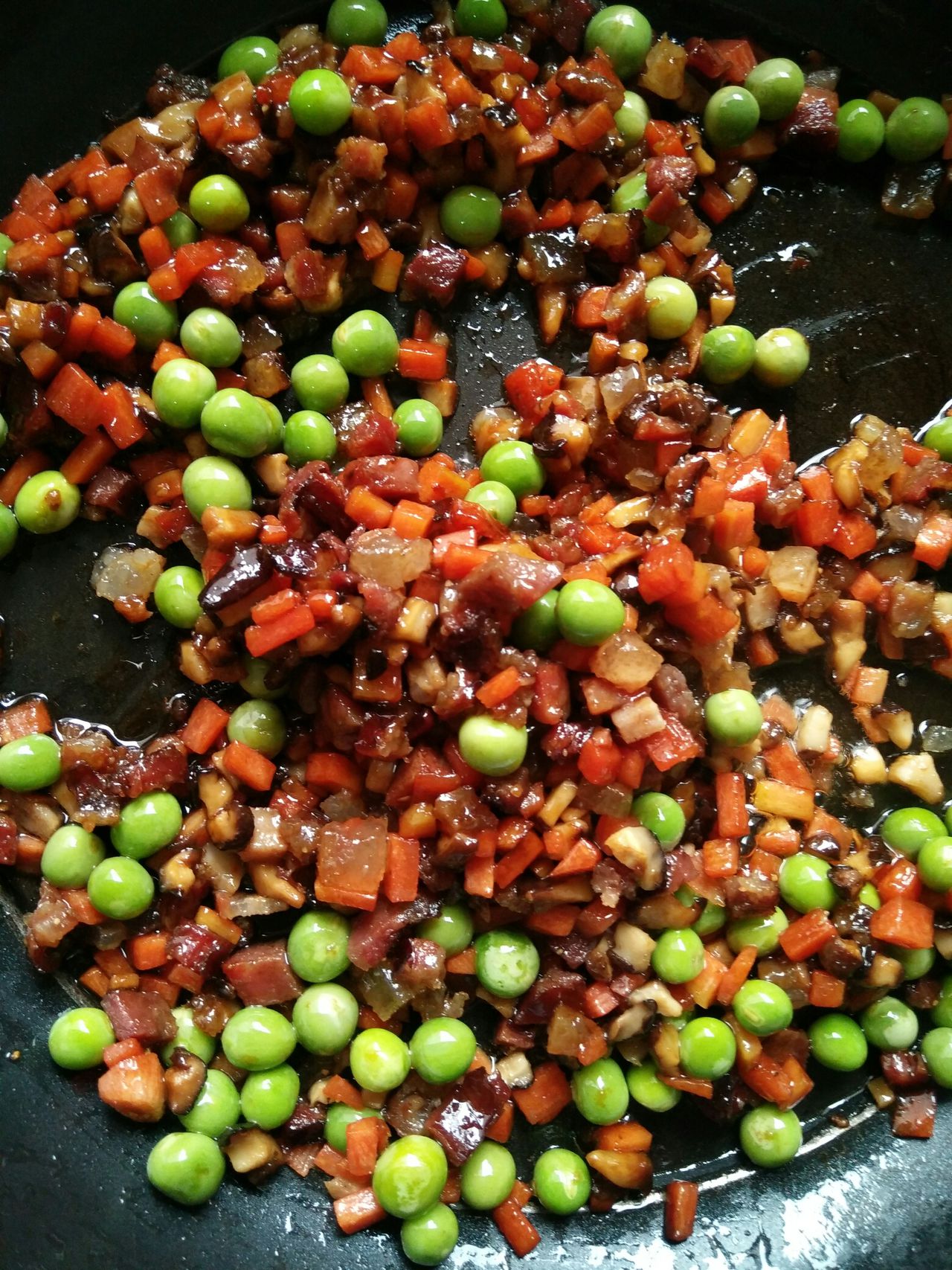 盐蛋黄烧麦制作，让您舌尖跳舞的美食！