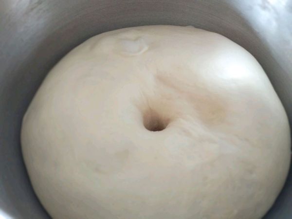 丑萌奶牛豆沙面包