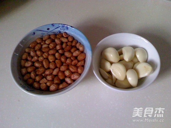 南乳花生焖猪蹄