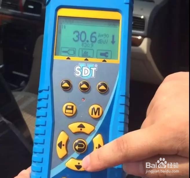 SDT超声波检测仪检测汽车NVH性能和整车气密性