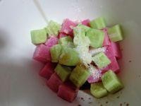 胭脂凉粉拌黄瓜