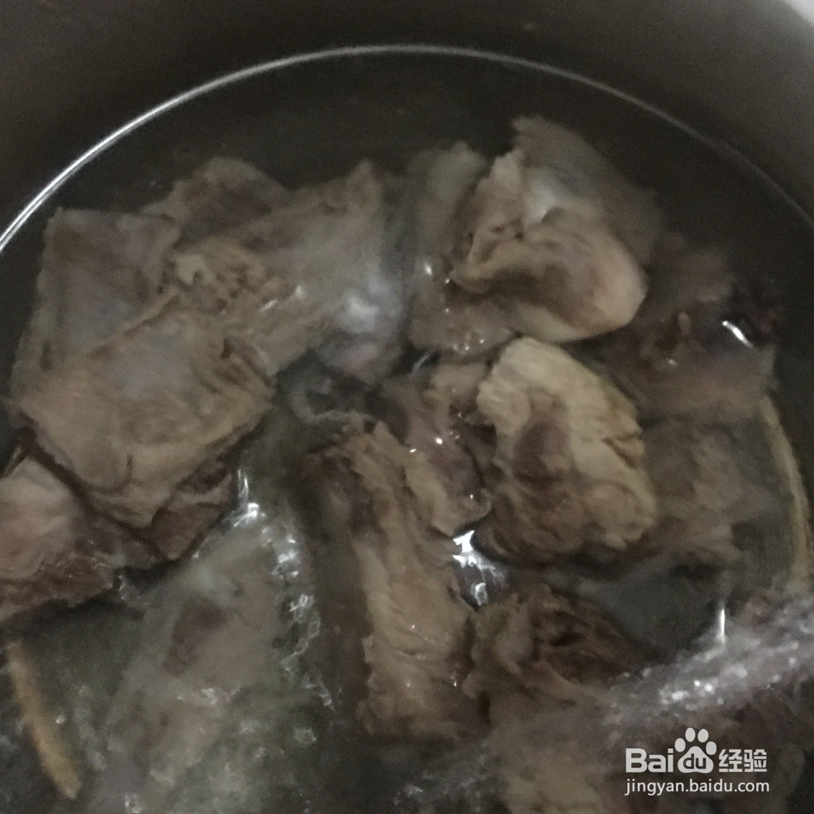 如何制作美味的蒜香排骨