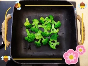 养生食补笔芯西兰花小饼的做法