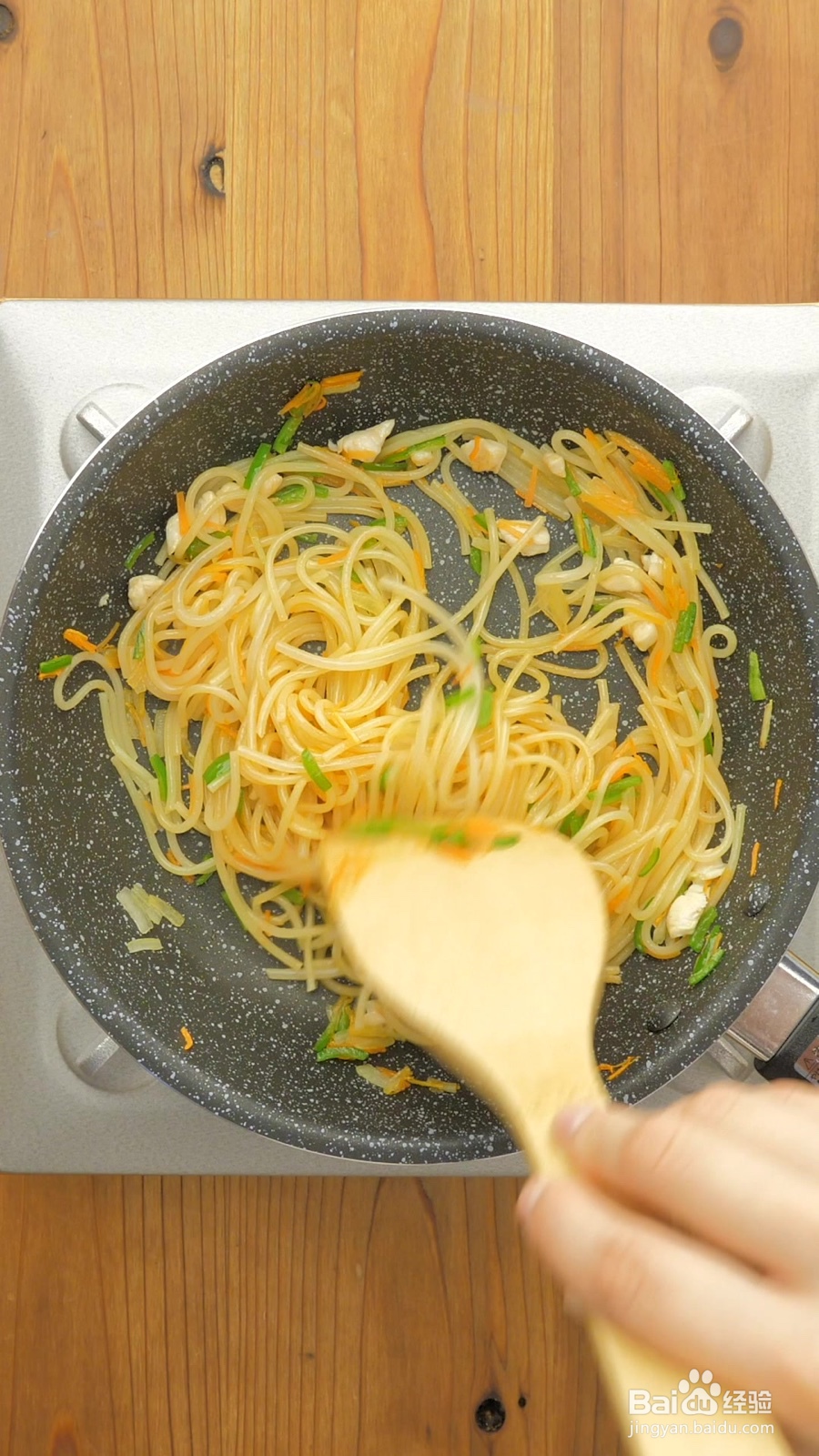 宝宝辅食：茄汁鸡肉意面