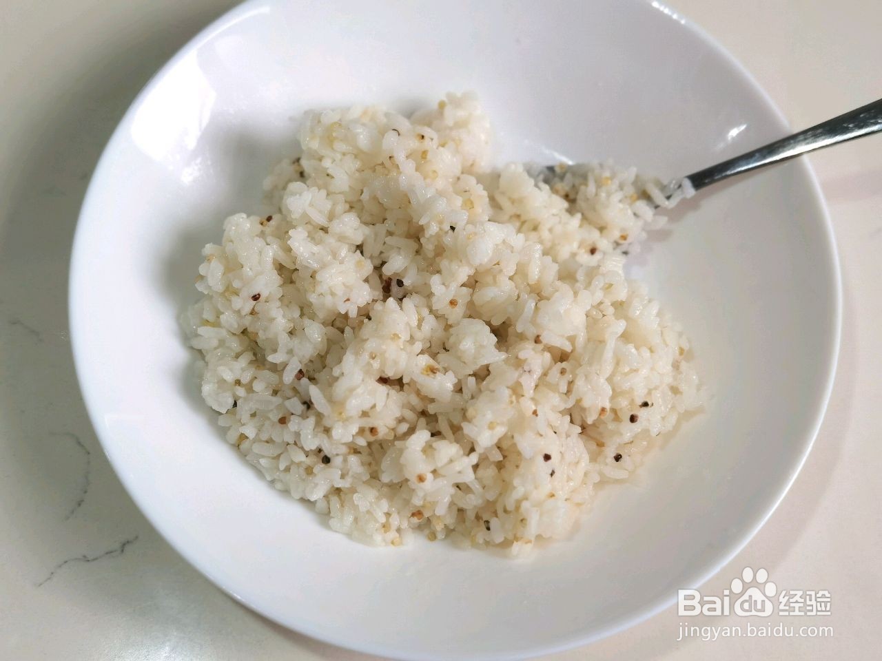 日式金枪鱼饭团