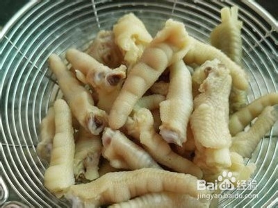柠檬鸡爪的做法