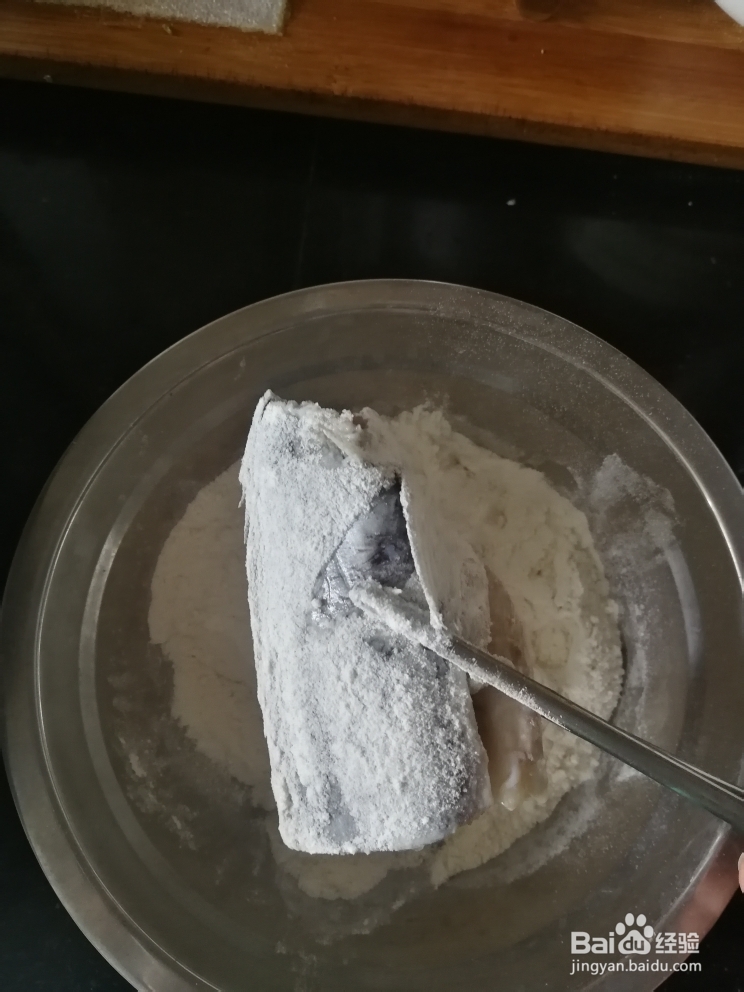怎么做超简单的煎带鱼刀鱼?