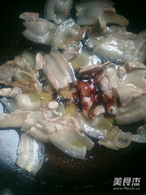 蒜苗青椒回锅肉