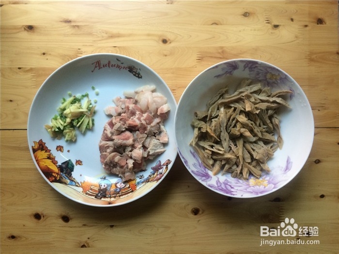 超简单家常菜之竹笋干炒肉