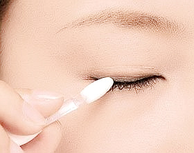 裸妆的画法_如何化裸妆_补妆必备