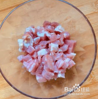 彩椒炒肉(柿子椒炒肉)