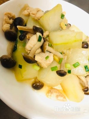 冬瓜菌菇炒鸡胸肉