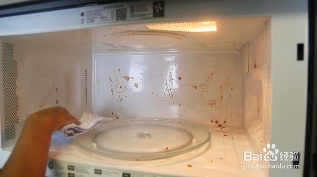 柠檬清洗微波炉的方法