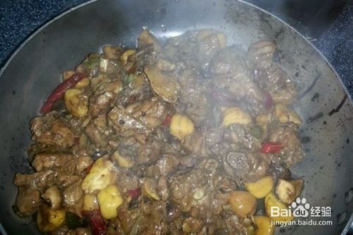 干锅麻辣鸭头的做法