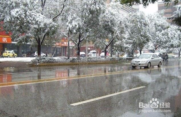 冬天手脚耳朵冻疮怎么办？怎么预防快速治疗