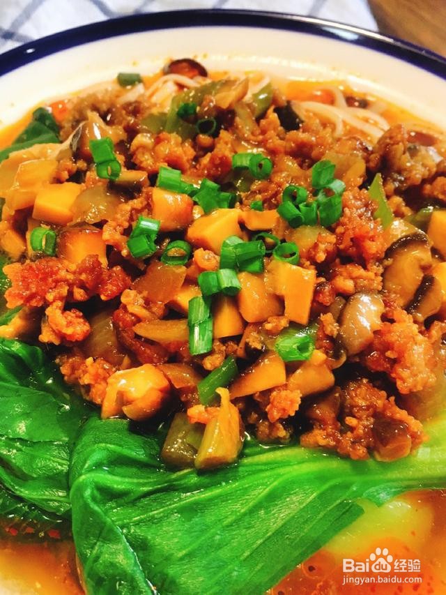 香菇肉臊面怎么做