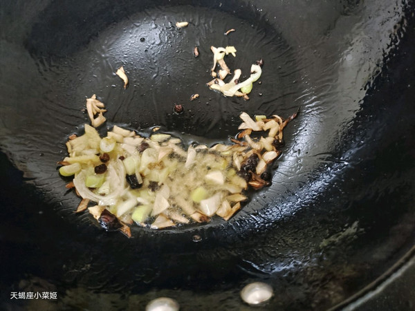 豆豉鲮鱼油麦菜