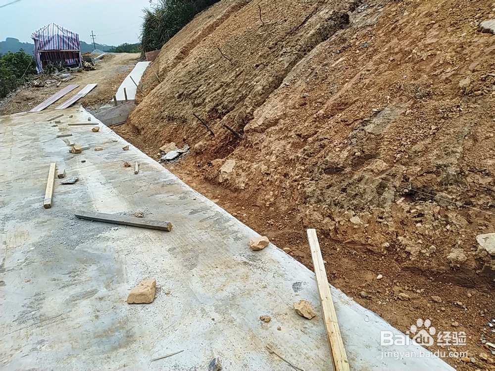 人字骨架襟边应该怎样做？