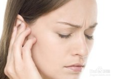耳朵突然很痛会有哪些原因
