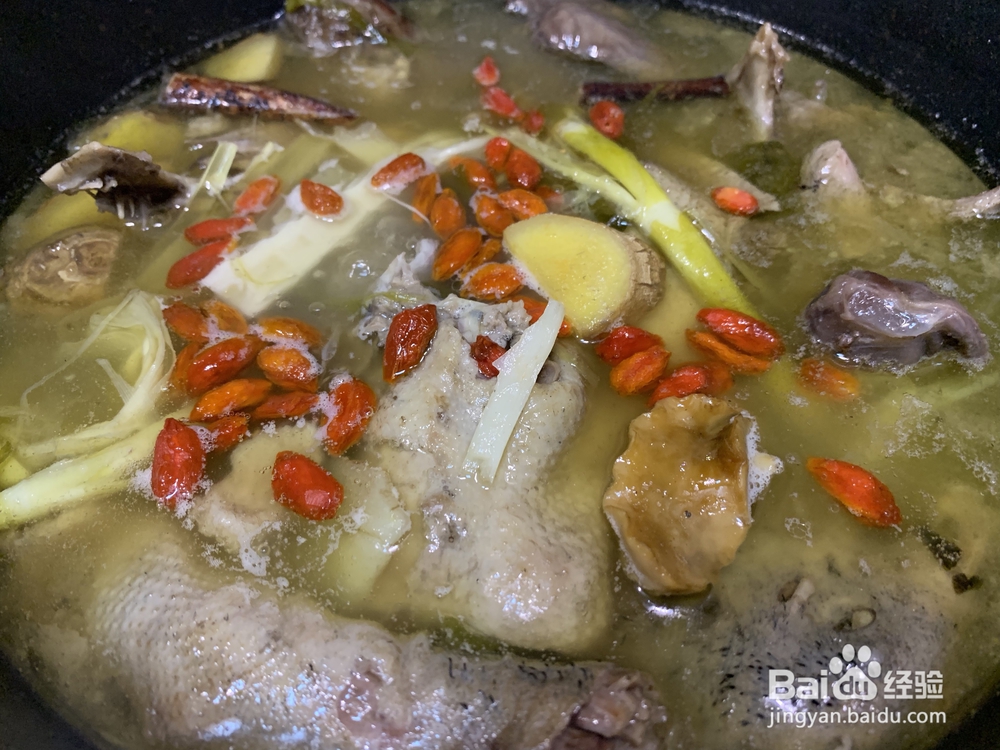 入口即化的火腿笋干老鸭煲