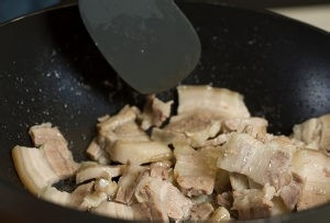 教大家做回锅肉