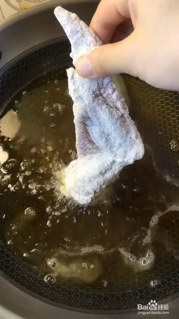 如何制作香脆炸鸡翅