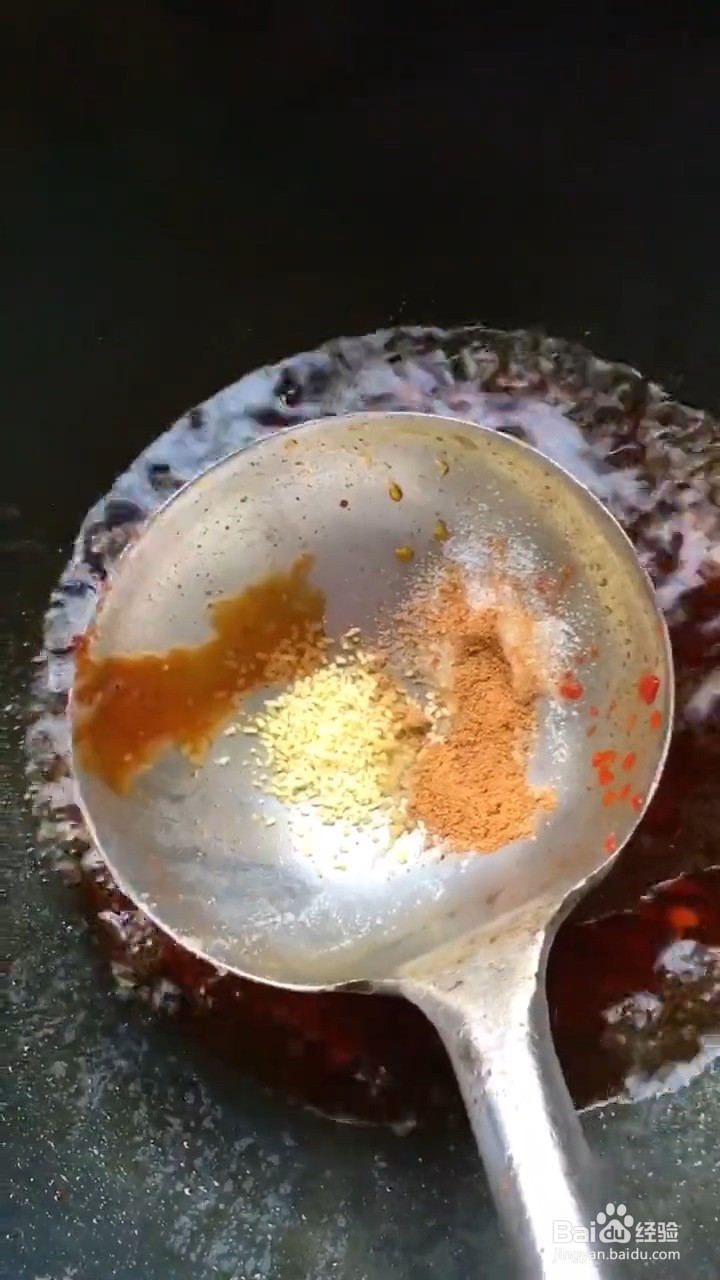如何炒好吃的凉粉