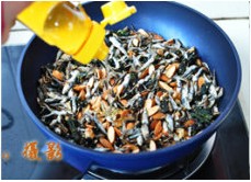 杏仁芝麻小鱼干