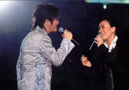 《少年包青天》（周杰版）片尾曲叫什么名字？歌词