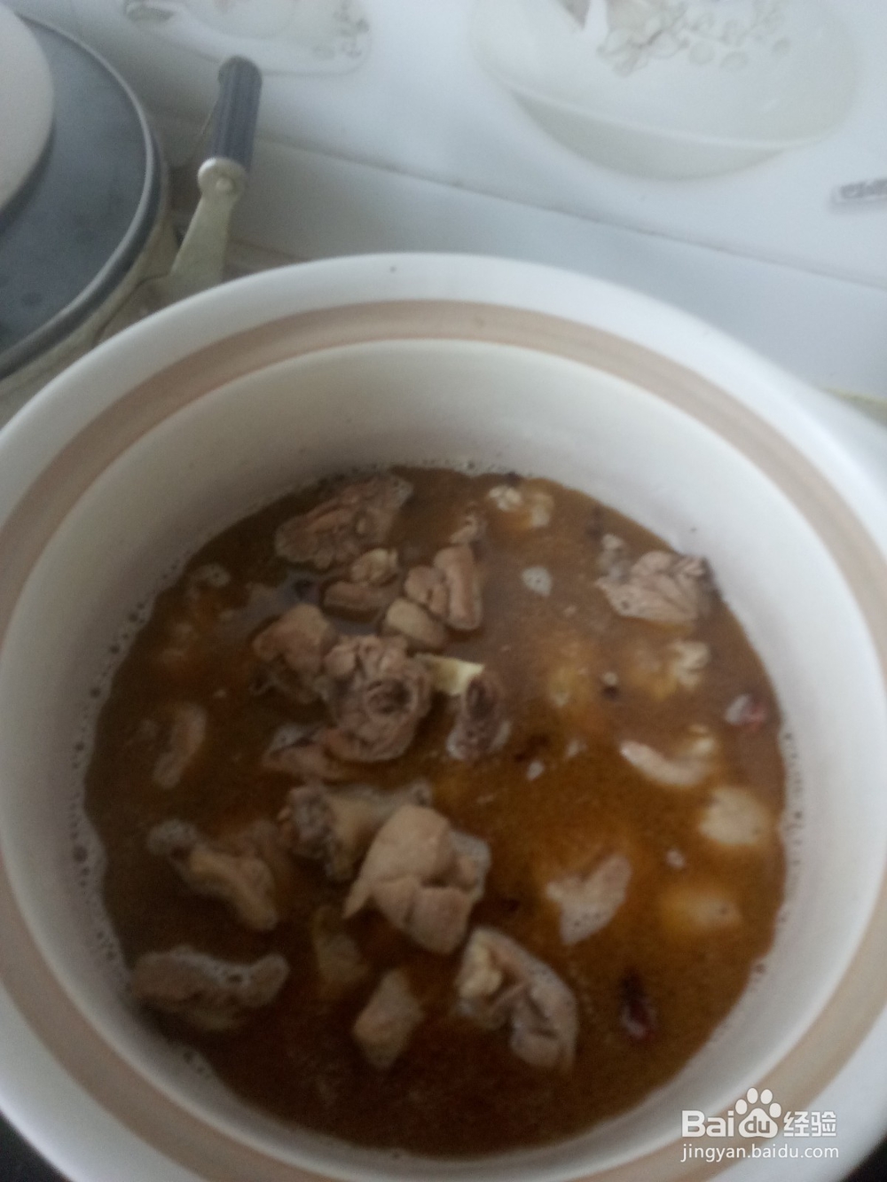 砂锅半边鸭炖葫芦