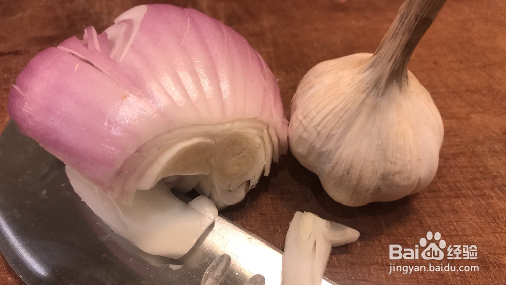 做饭小白一看就会的番茄培根虾仁意面