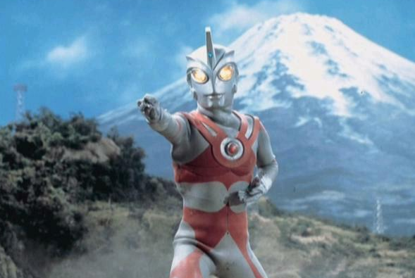 为什么艾斯奥特曼后来就一个人变身