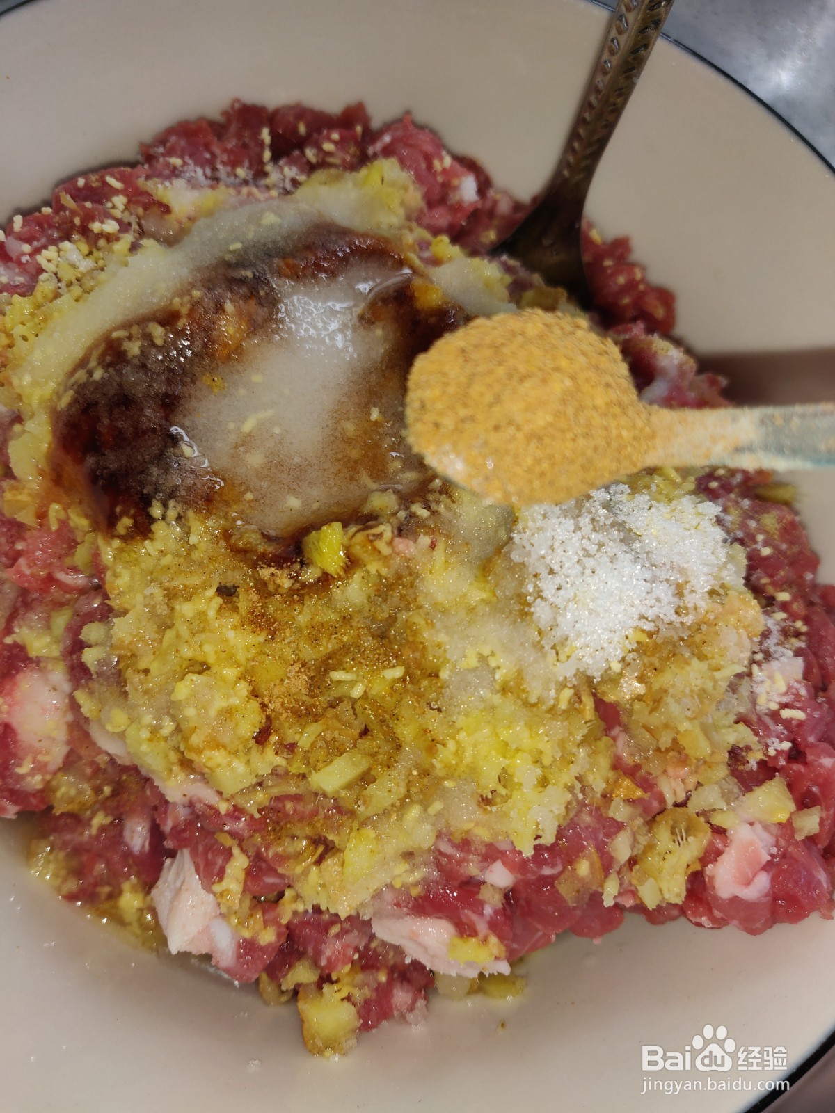 猪小肠做纯肉肠的步骤