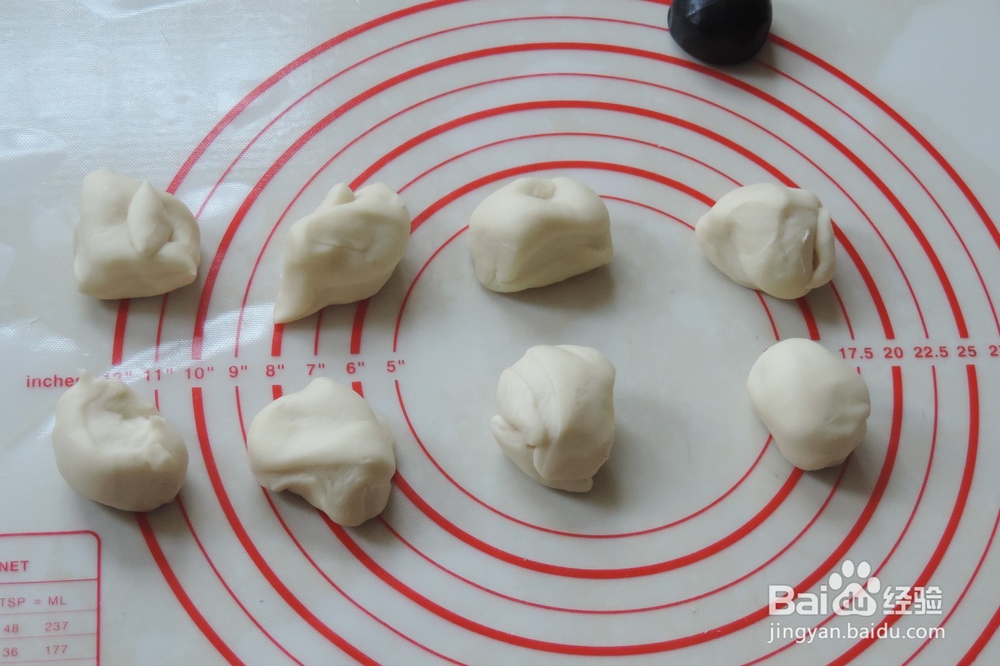 巨可爱熊猫包子