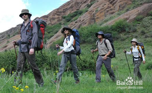 户外节省体能的方法