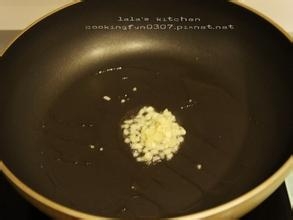 红烧鲫鱼的制作流程