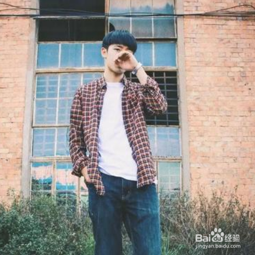 男生自拍姿势怎么摆