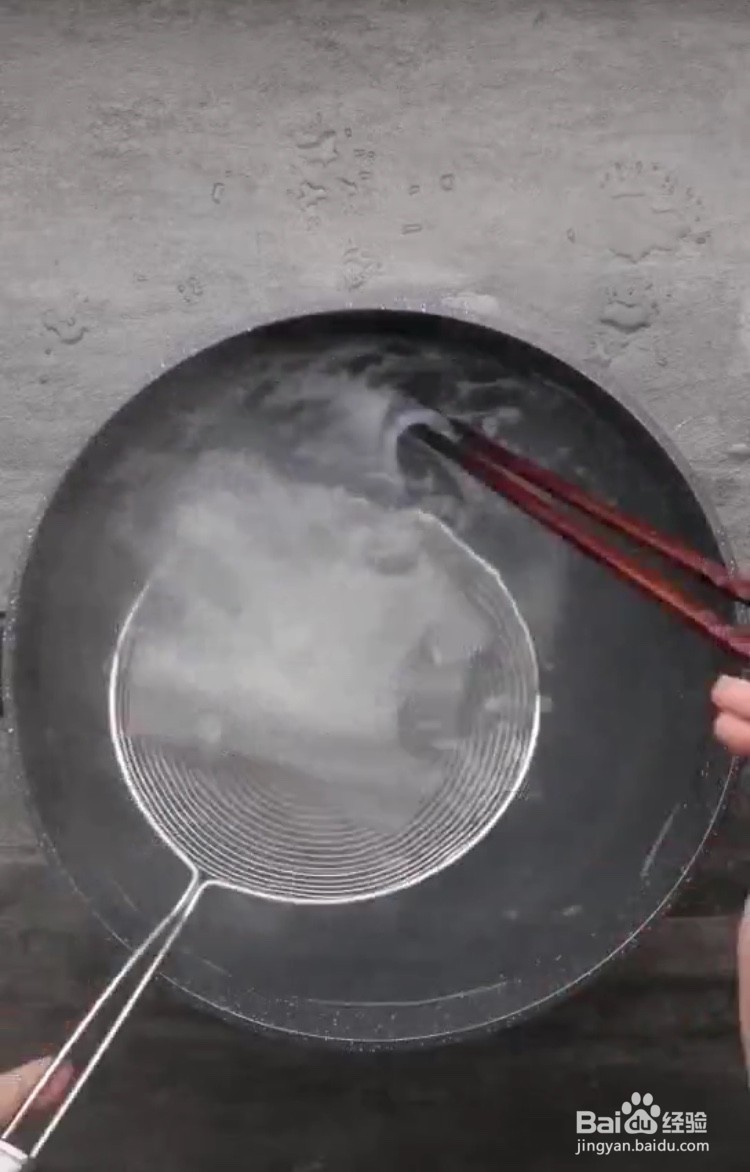 麻酱流汁宽粉