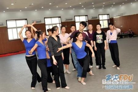 街舞怎么自学 怎样学习街舞