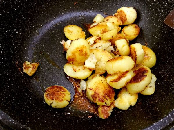 孜然锅巴小土豆